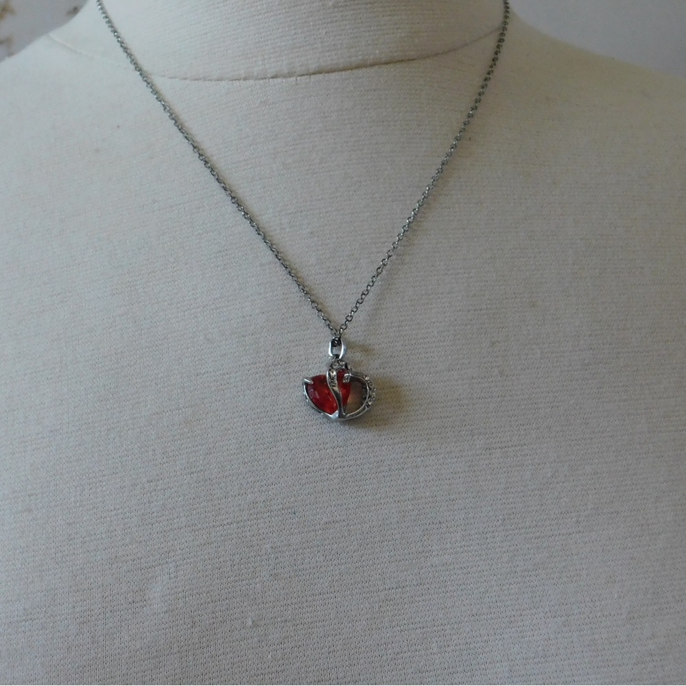 Chic Red and Silver Necklace - Picture 2 of 4